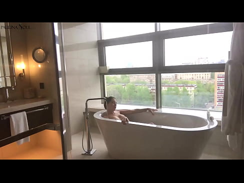 ❤️ Керемет сәби Жуынатын бөлмеде оның кискасын құмарта тартып жатыр ❤❌ Супер секс бойынша бізде ❌️❤
